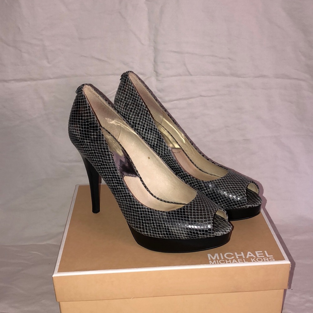 Micheal Kors peep toe embossed leather heels